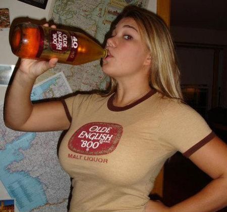 [Imagen: Beer-Boobs.jpg]